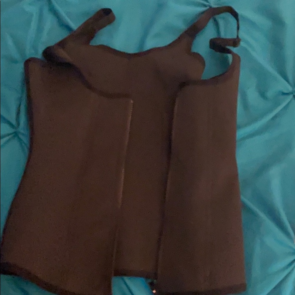 Waist trainer